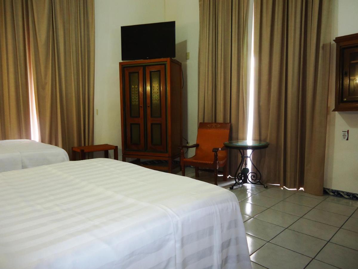 Hotel Concierge Plaza Colima Ngoại thất bức ảnh