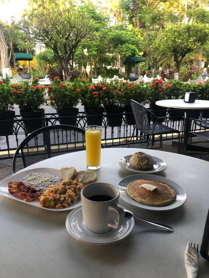 Hotel Concierge Plaza Colima Ngoại thất bức ảnh