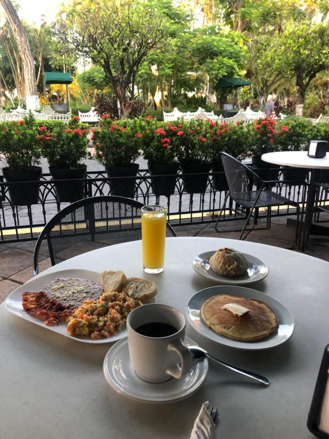 Hotel Concierge Plaza Colima Ngoại thất bức ảnh