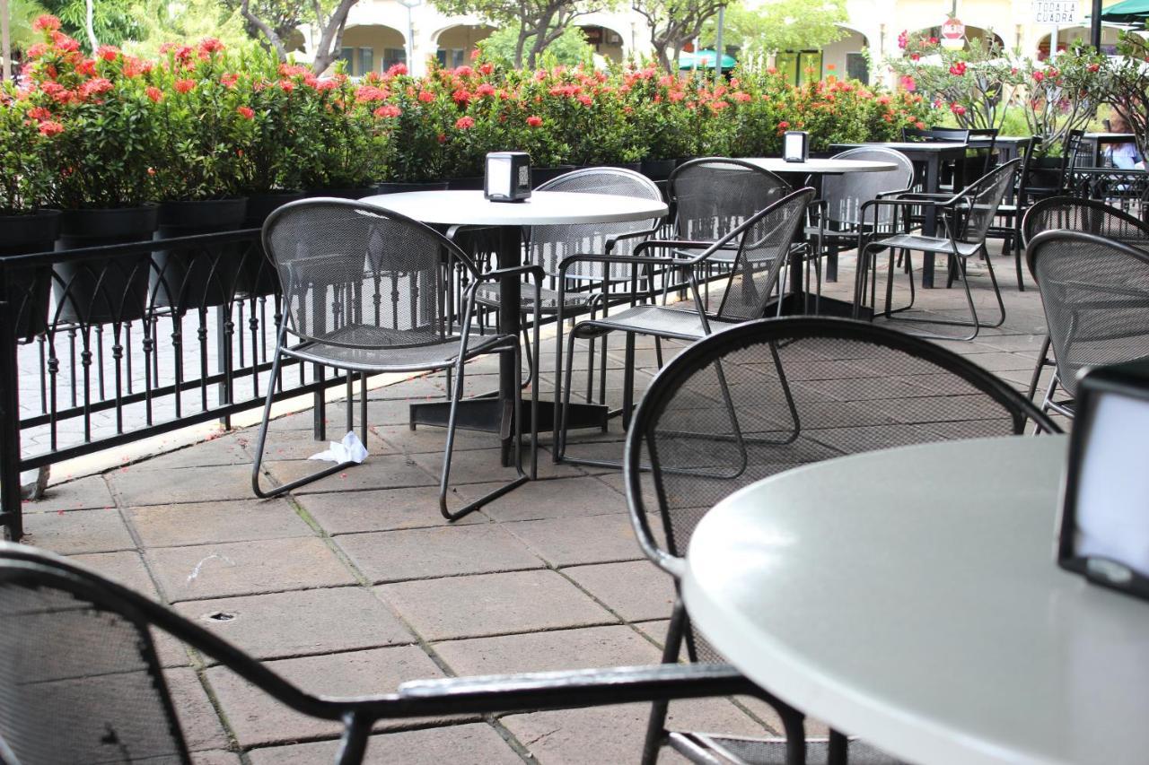 Hotel Concierge Plaza Colima Ngoại thất bức ảnh
