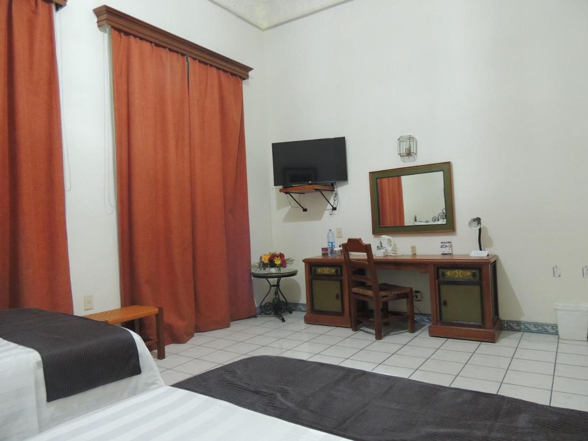 Hotel Concierge Plaza Colima Ngoại thất bức ảnh