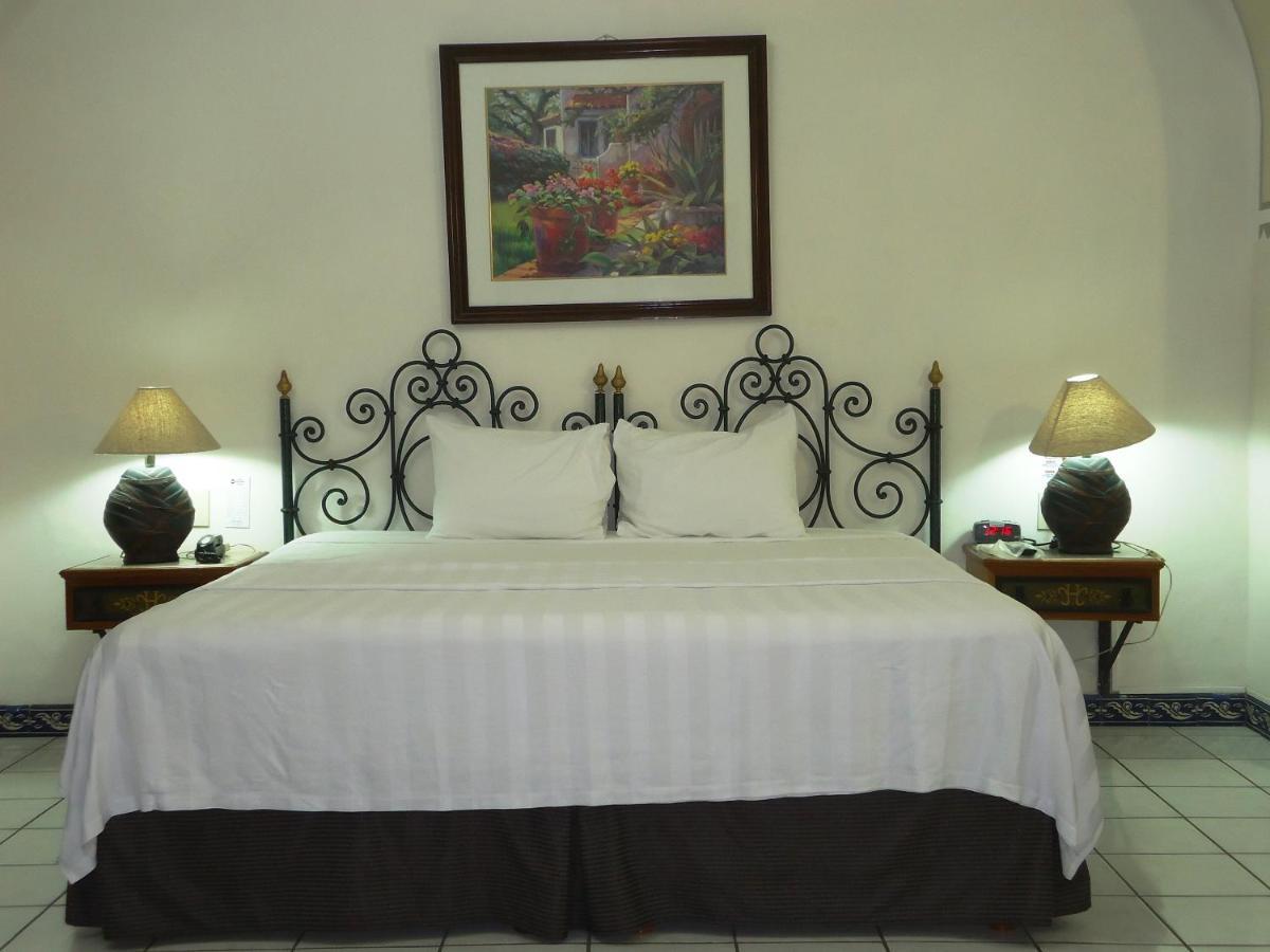 Hotel Concierge Plaza Colima Ngoại thất bức ảnh