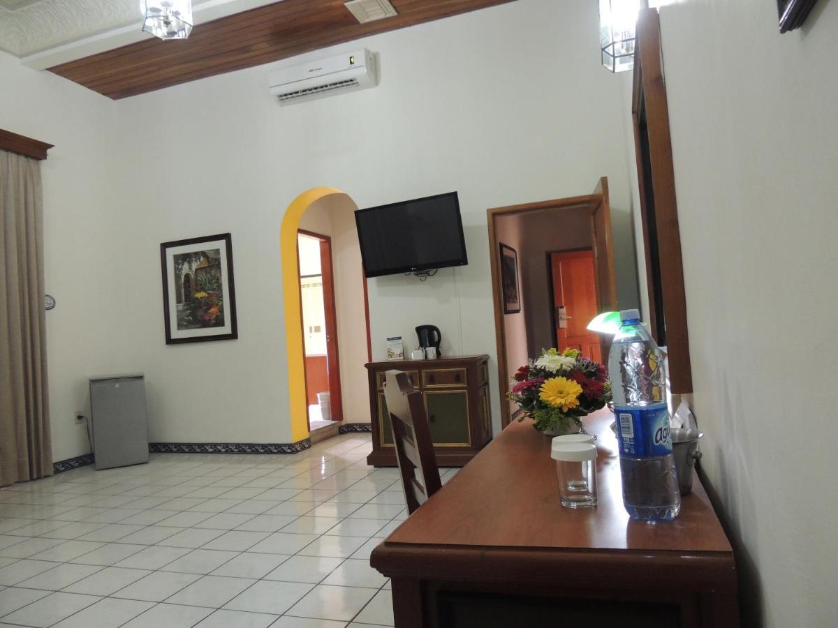 Hotel Concierge Plaza Colima Ngoại thất bức ảnh
