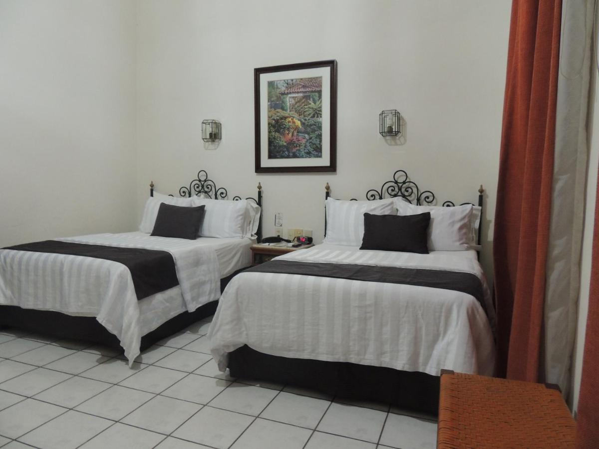 Hotel Concierge Plaza Colima Ngoại thất bức ảnh