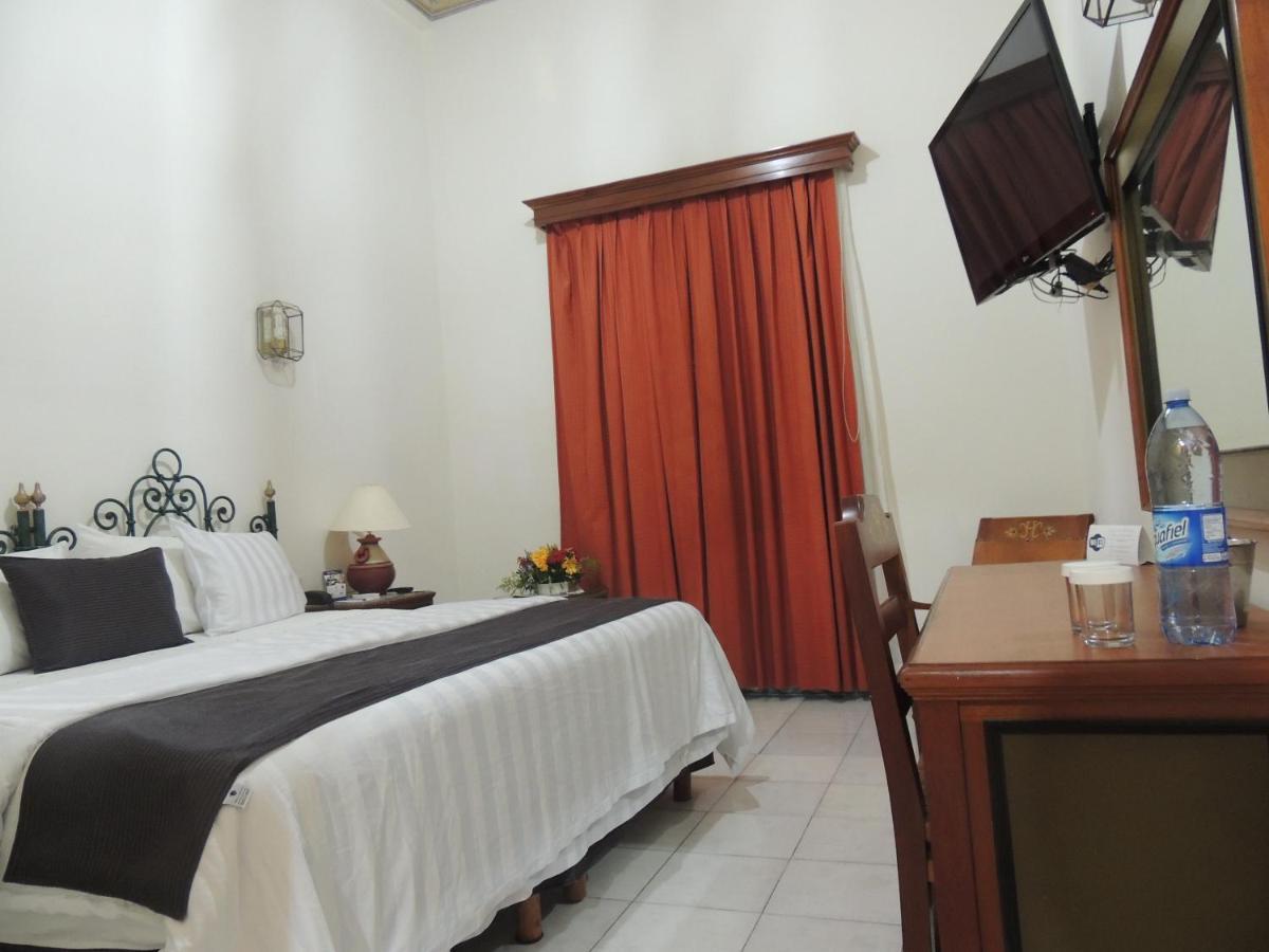 Hotel Concierge Plaza Colima Ngoại thất bức ảnh